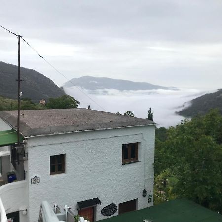 "Casa Ibero" Bubion, Alojamiento Turistico Rural エクステリア 写真