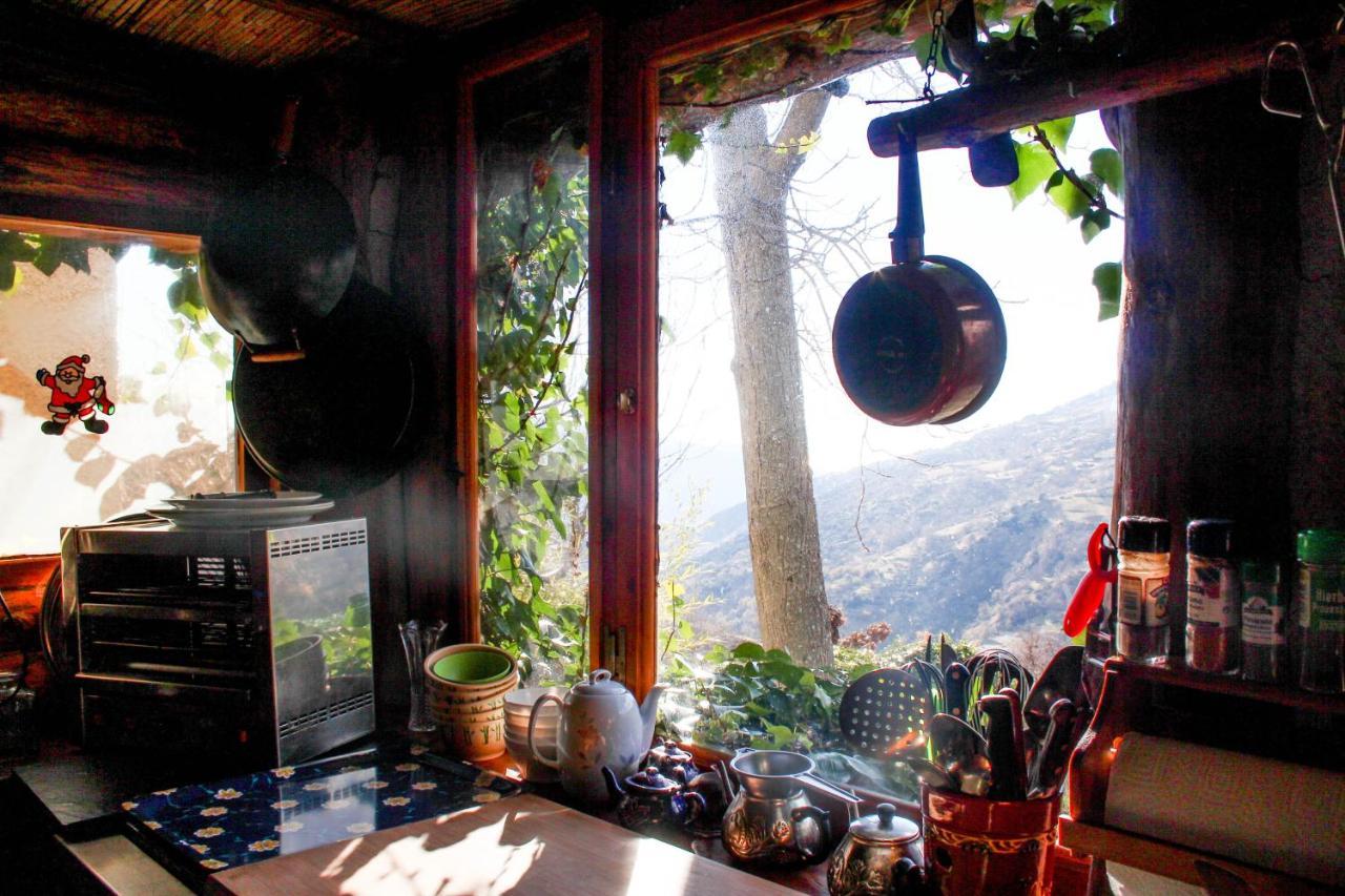 "Casa Ibero" Bubion, Alojamiento Turistico Rural エクステリア 写真